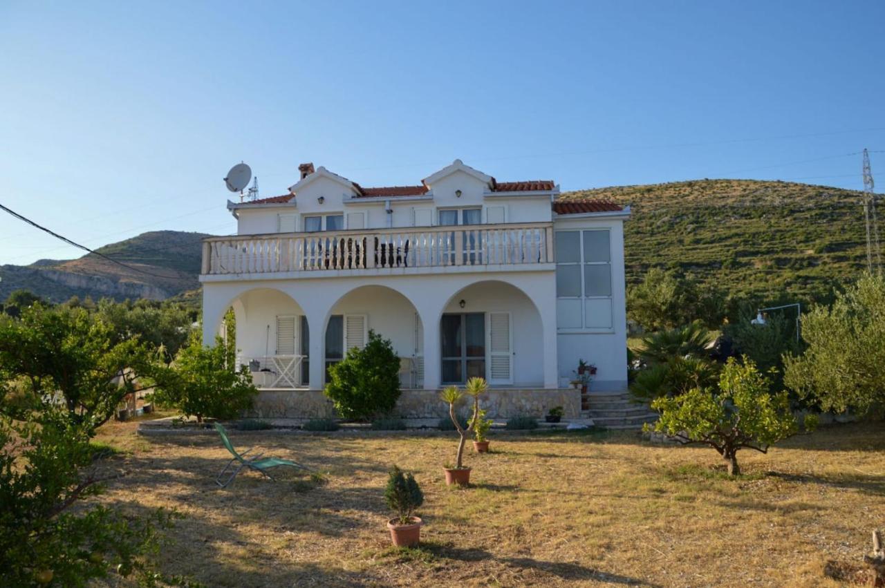 Apartment Blanka With A Beautiful View Of Trogir Dış mekan fotoğraf