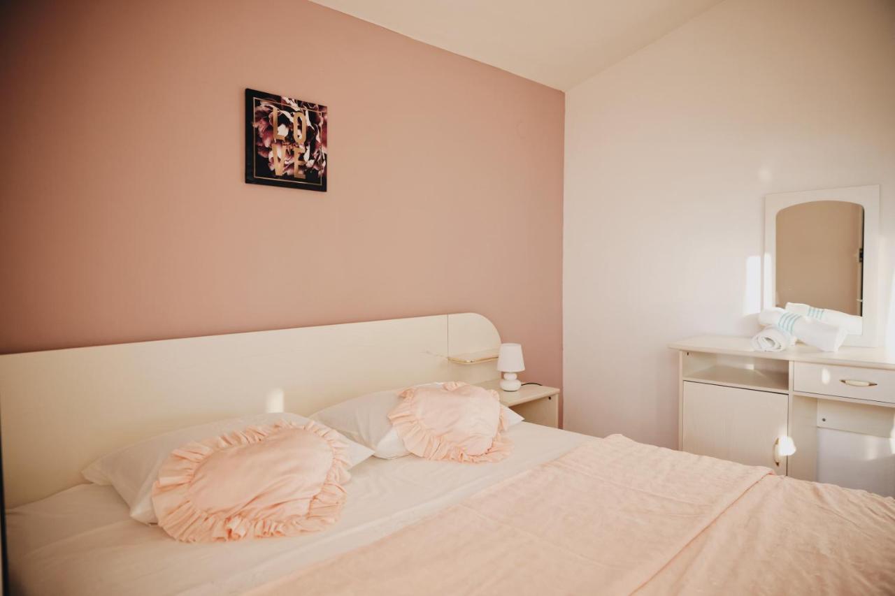 Apartment Blanka With A Beautiful View Of Trogir Dış mekan fotoğraf