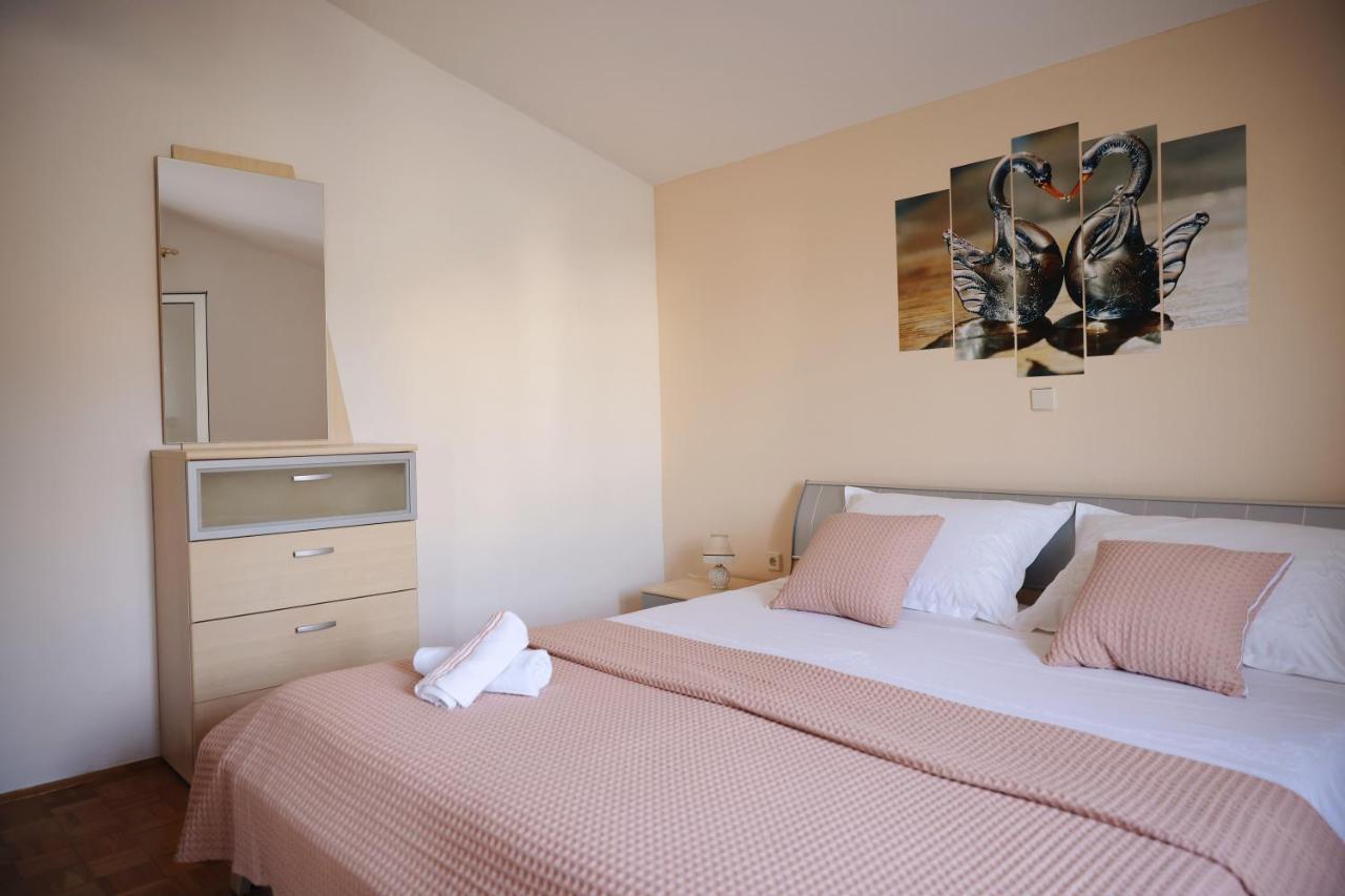Apartment Blanka With A Beautiful View Of Trogir Dış mekan fotoğraf